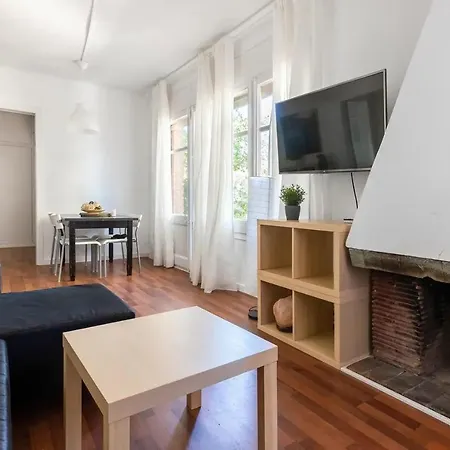 Casita Con Jardin Privado En La Playa * Castelldefels
